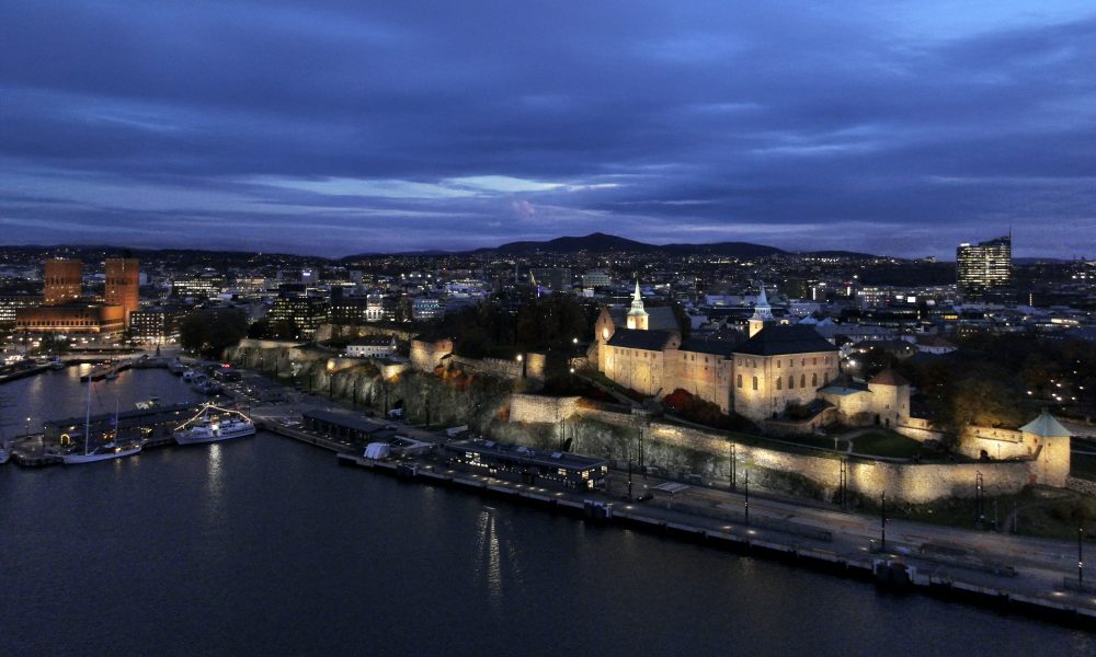 Wed, 29 Oct 2025 16:54:16 +0100