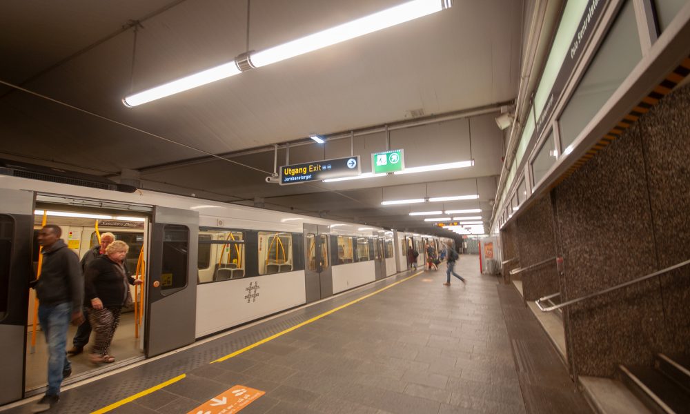 Jernbanetorget Oslo lighting