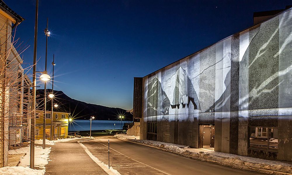 ZENISK-lighting-belysning-Norsk Reiselivsmuseum, Balestrand-Fasade-001